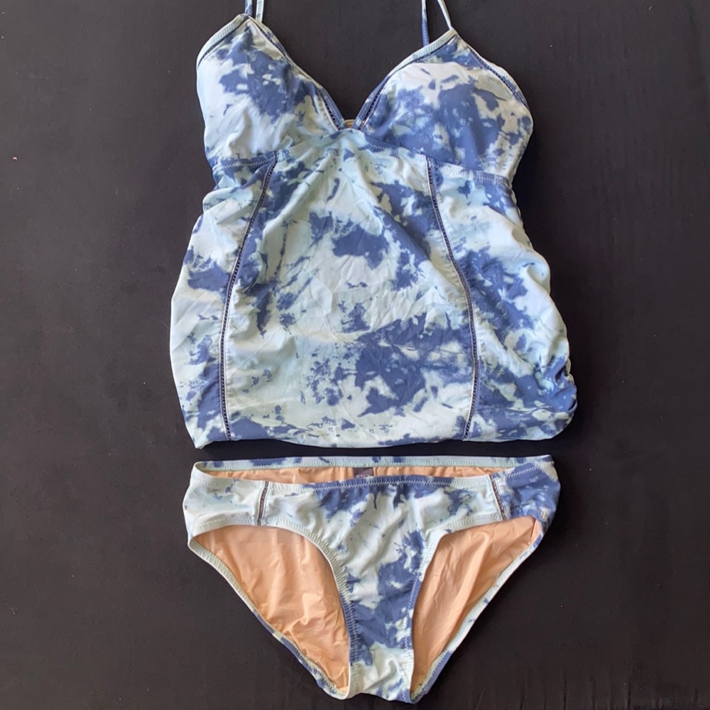 A Pea in the Pod Maternity Tankini